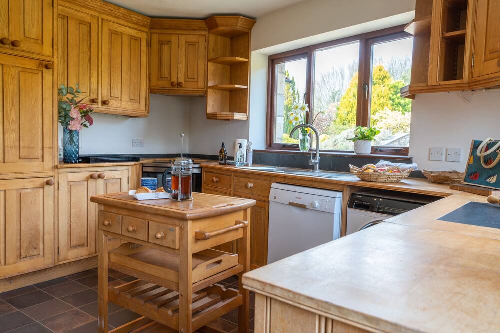 Photo of Others in Dundry