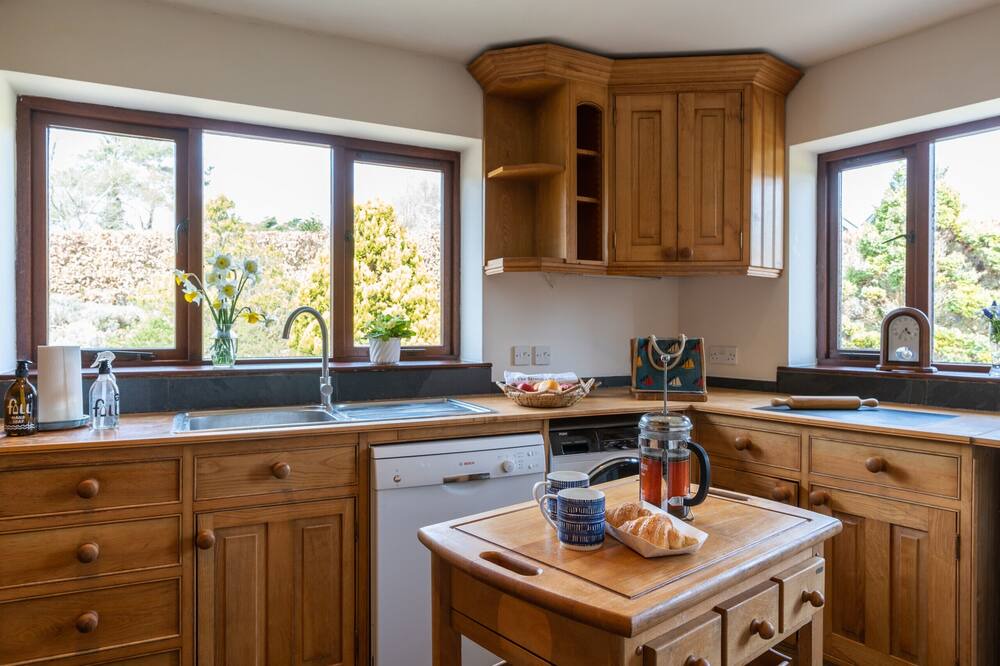 Photo of Others in Dundry