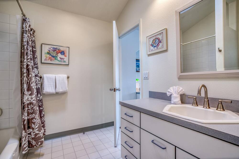 Photo of Bathroom in Nehalem
