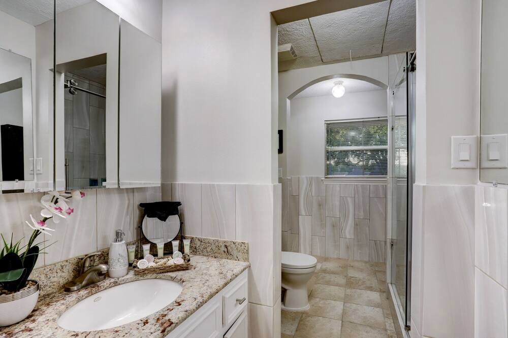 Photo of Bathroom in Mission Bend