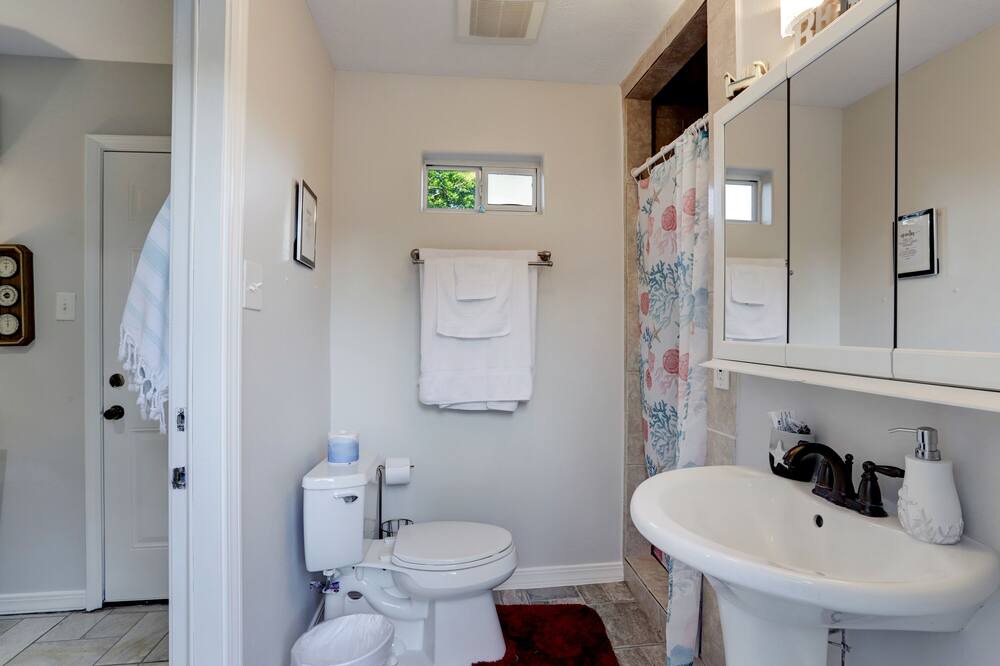 Photo of Bathroom in Mission Bend