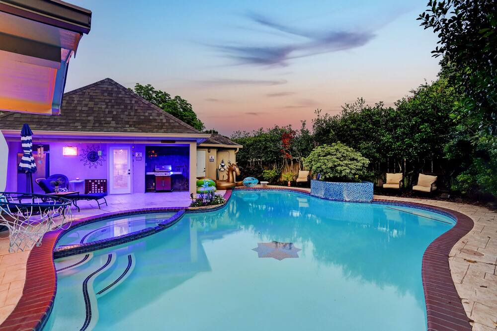 Photo of Outdoor in Mission Bend