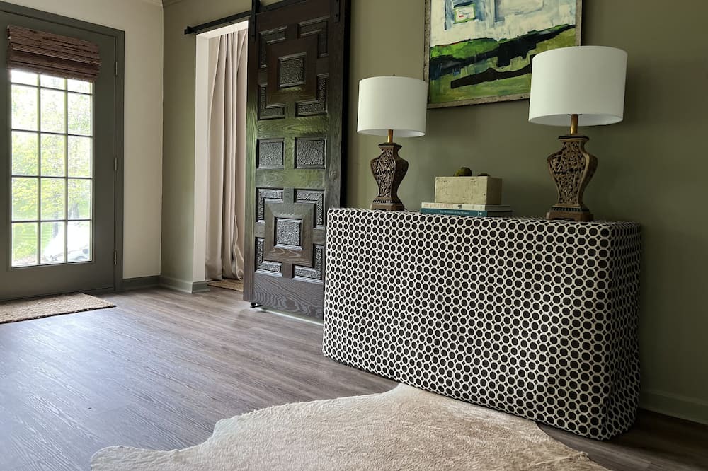 Photo of Livingroom in Rockford