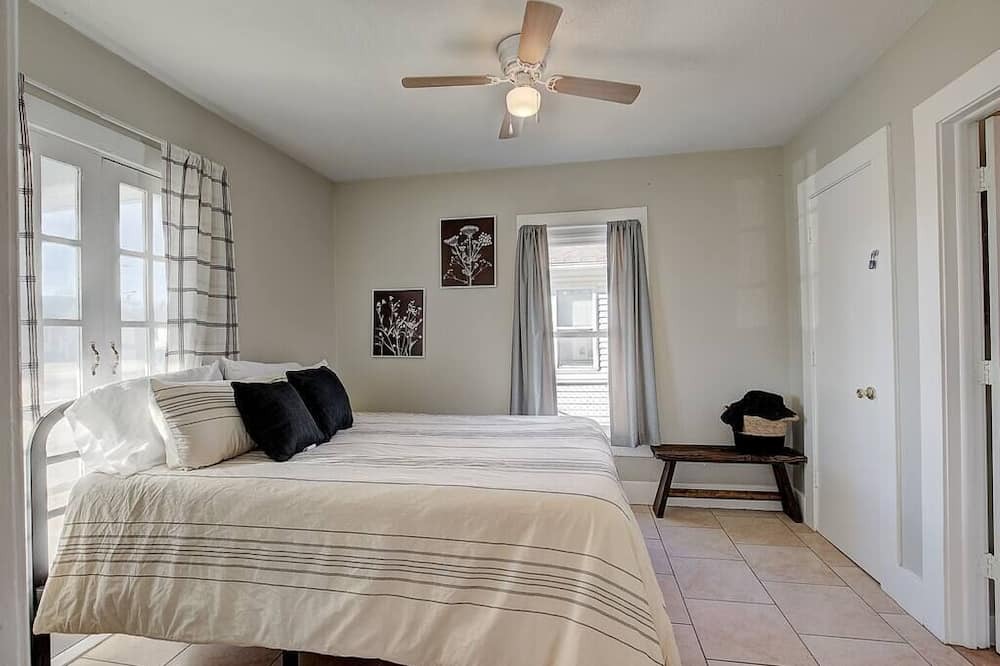 Photo of Bedroom in Joplin