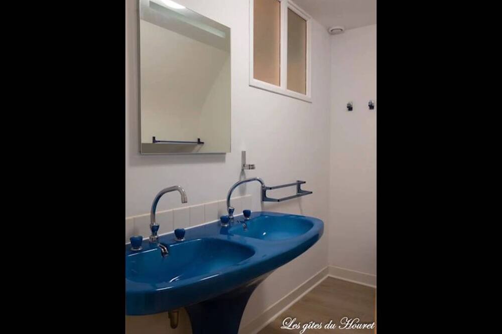 Photo of Bathroom in Condette