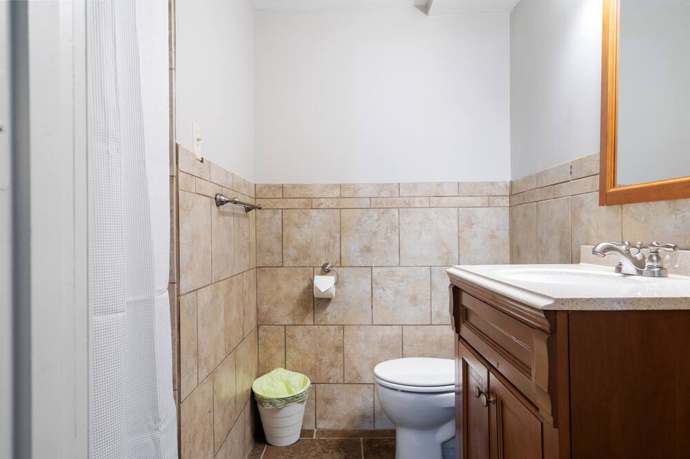 Photo of Bathroom in Shawnee
