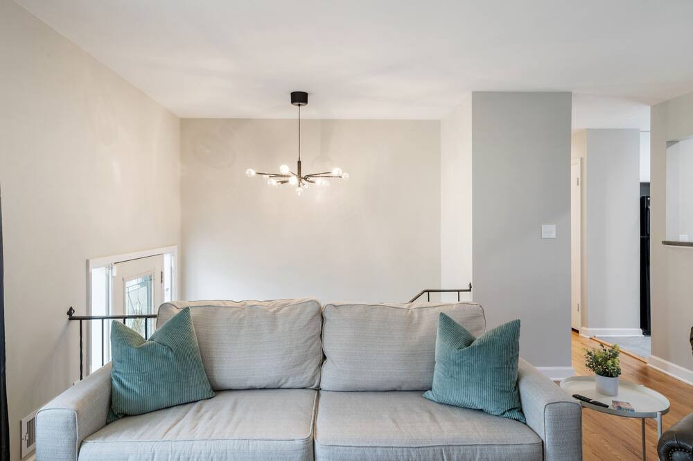 Photo of Livingroom in Shawnee