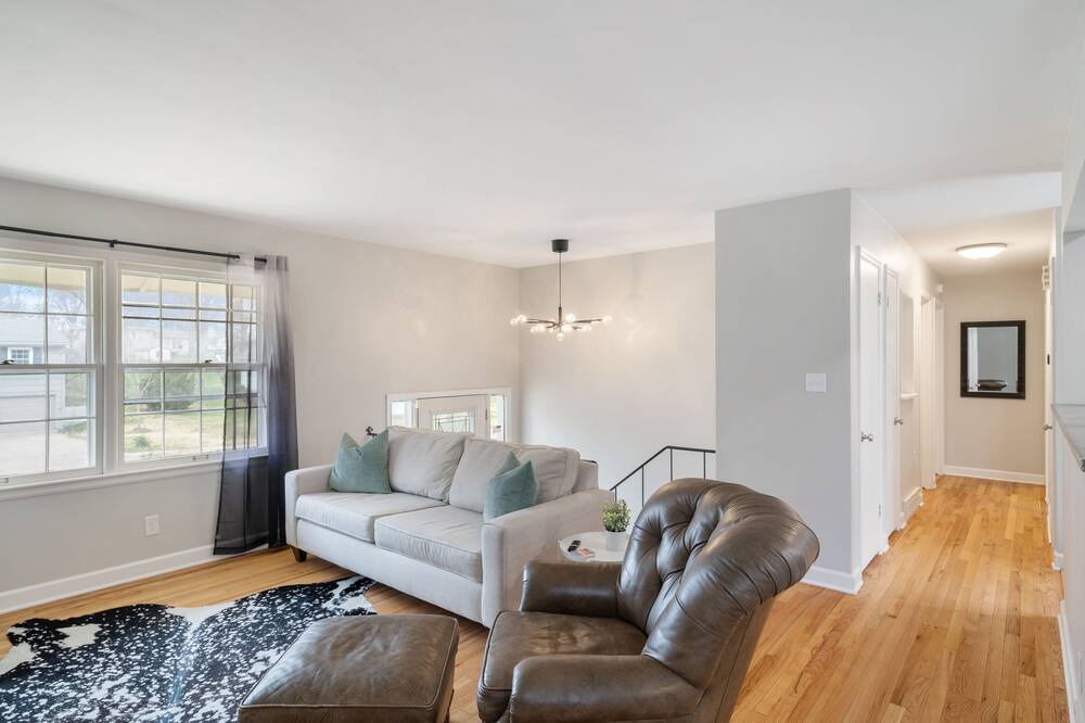 Photo of Livingroom in Shawnee