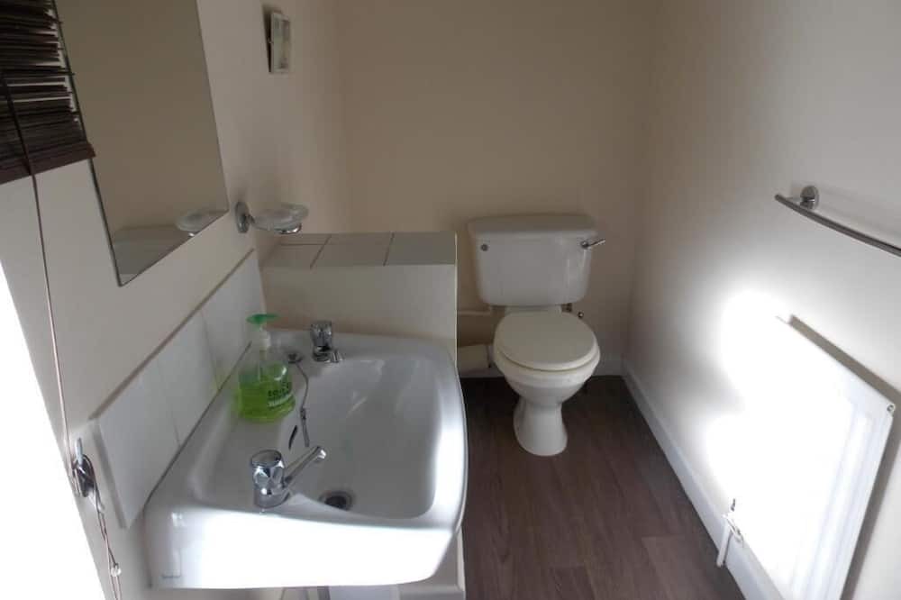 Photo of Bathroom in Madley