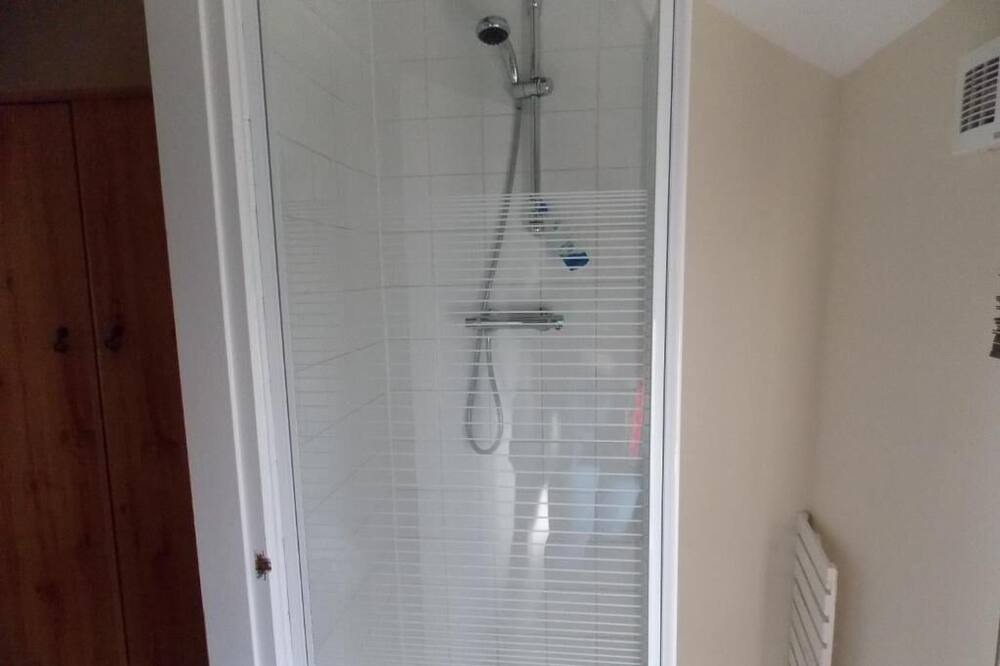 Photo of Bathroom in Madley