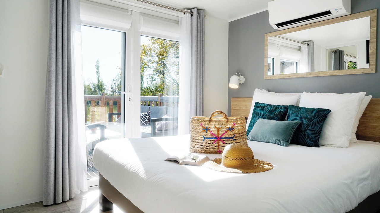 Photo of Others in Gravon