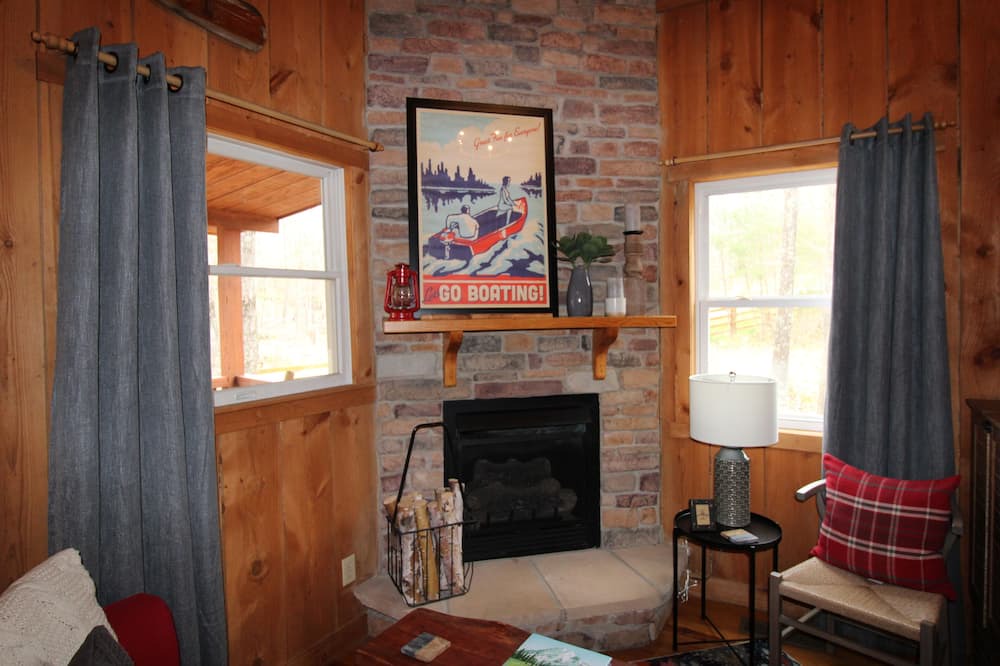 Photo of Livingroom in Bee Spring