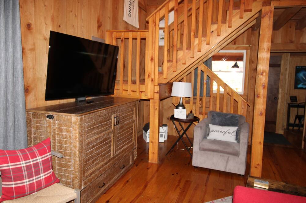 Photo of Livingroom in Bee Spring