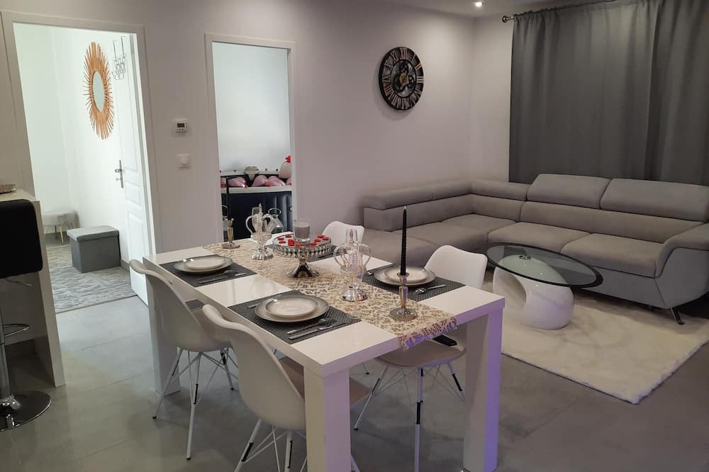 Photo of Others in Freneuse