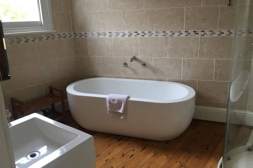 Photo of Bathroom in Ashburton