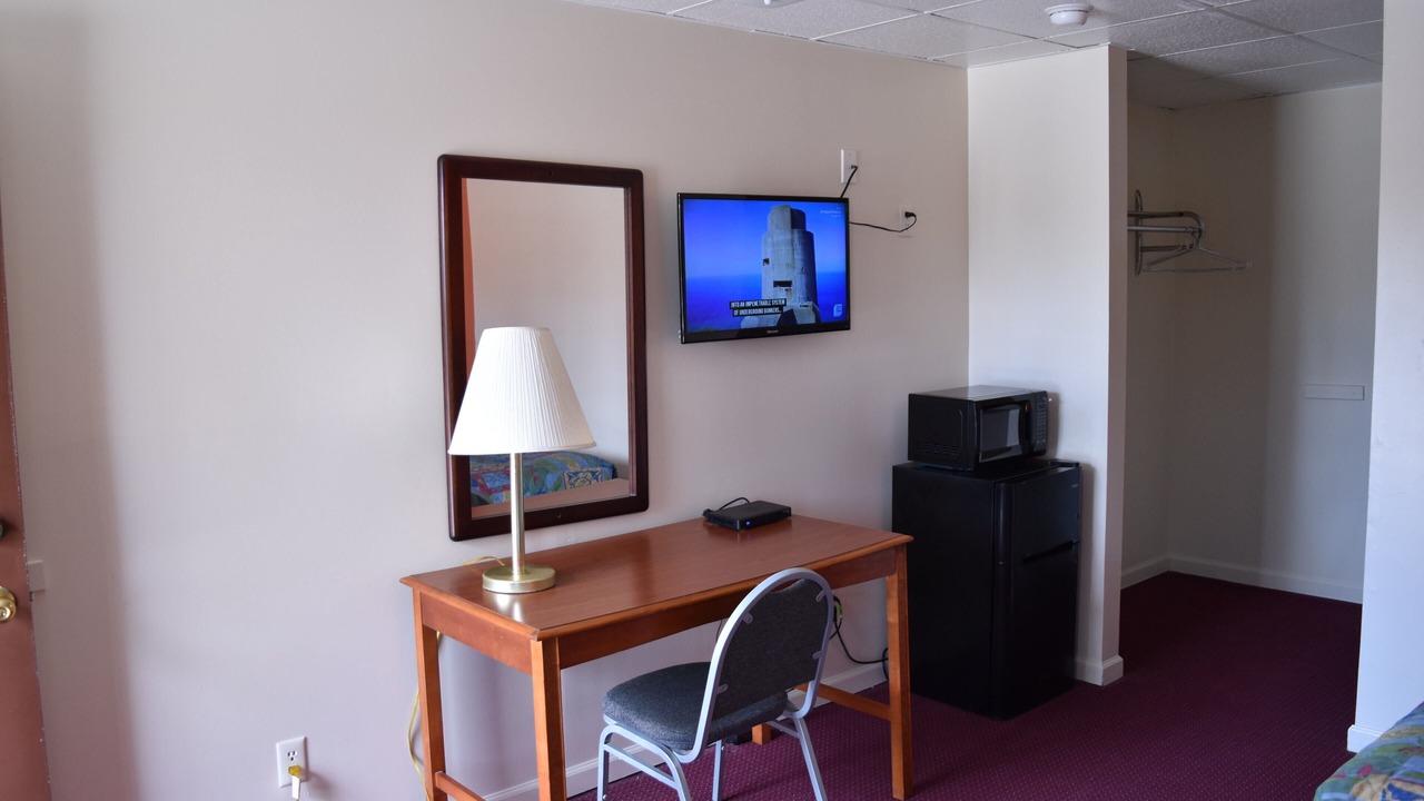 Photo of Livingroom in Terryville