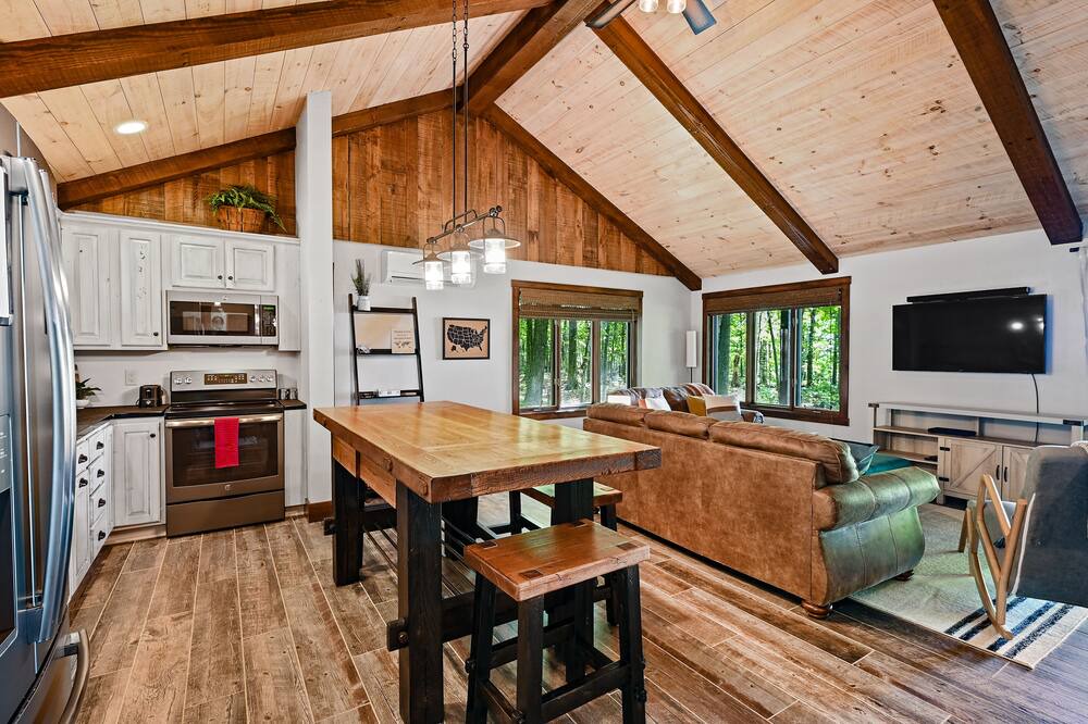 Photo of Kitchen in Sturgeon Bay