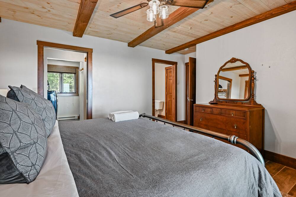 Photo of Bedroom in Sturgeon Bay