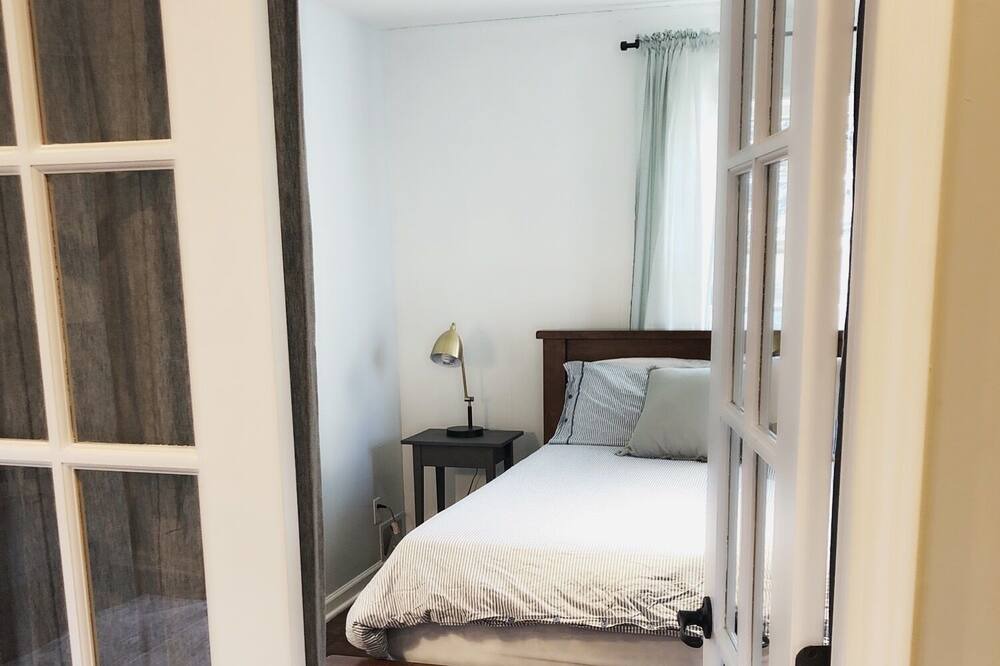 Photo of Bedroom in Grandview