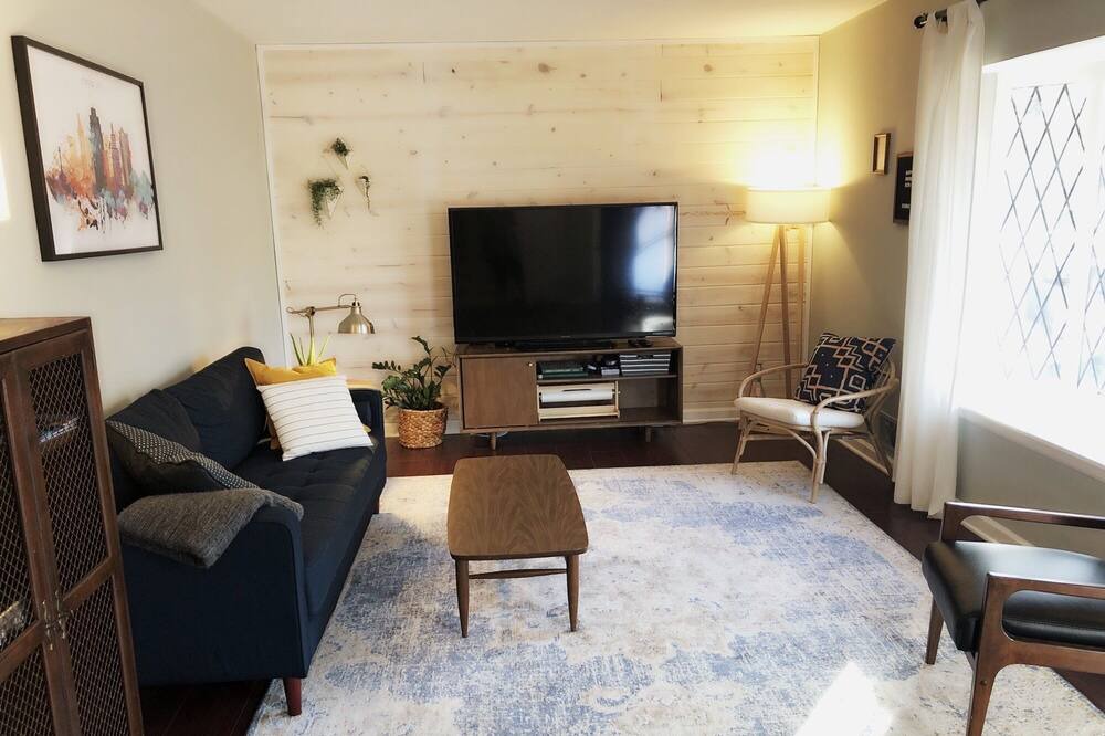 Photo of Livingroom in Grandview