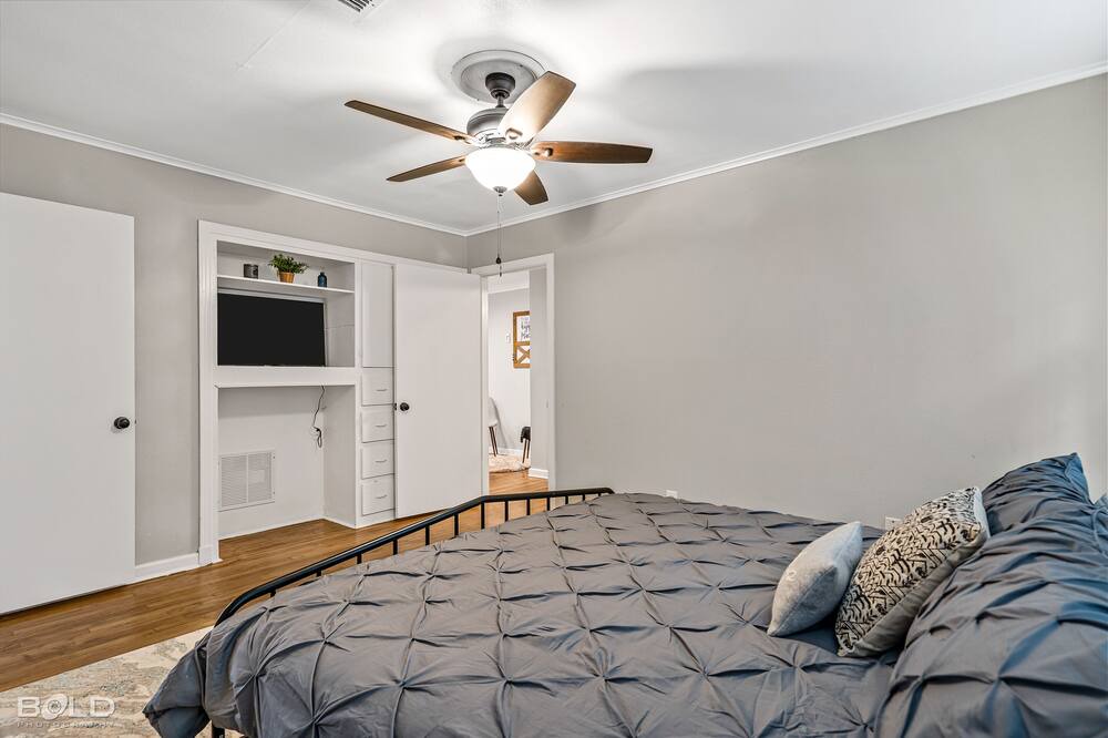 Photo of Bedroom in Broadmoor