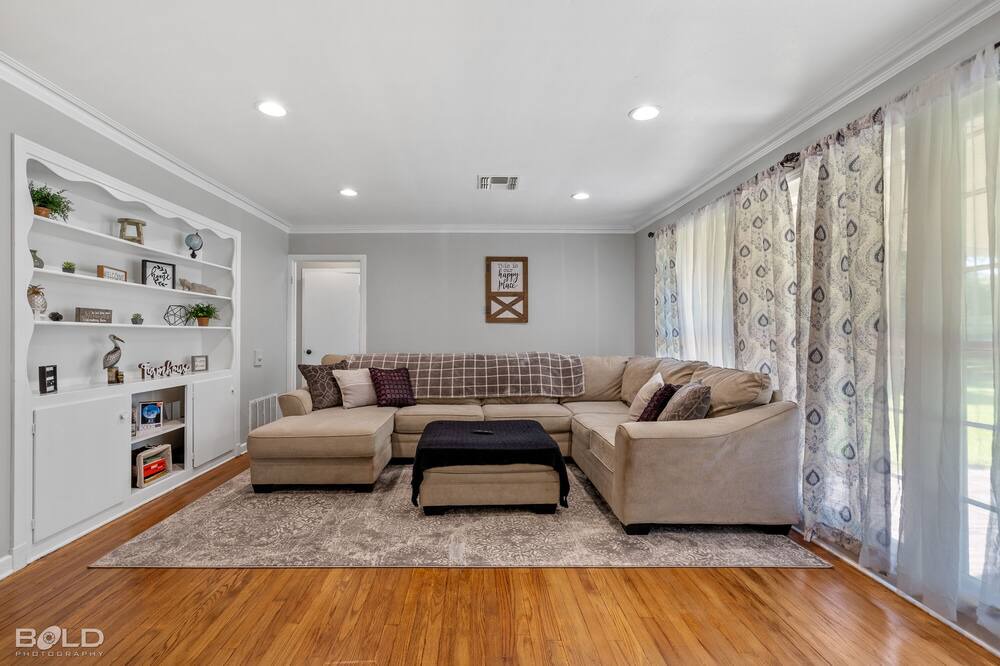 Photo of Livingroom in Broadmoor