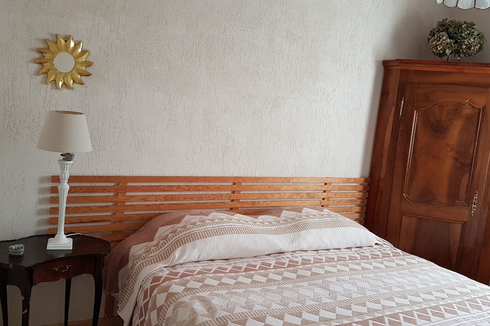 Photo of Others in LʼIle-dʼOlonne