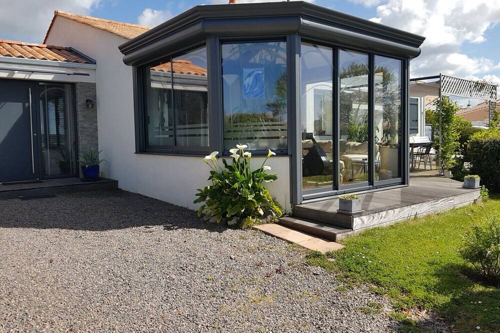 Photo of Others in LʼIle-dʼOlonne