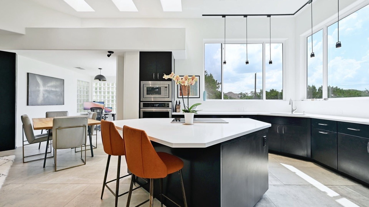 Photo of Kitchen in Austin Lake Estates