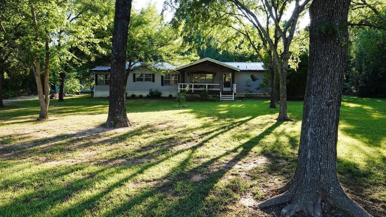 Photo of Outdoor in Kingston