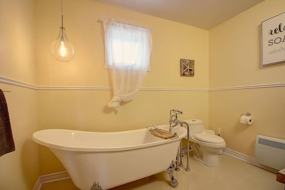 Photo of Bathroom in Saint-Jean-de-Matha