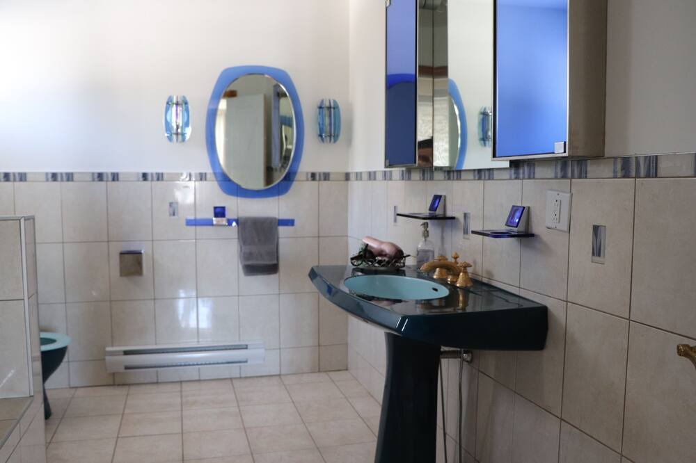 Photo of Bathroom in Saint-Jean-de-Matha