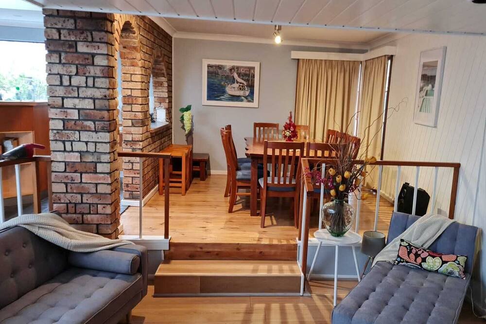 Photo of Livingroom in Broulee