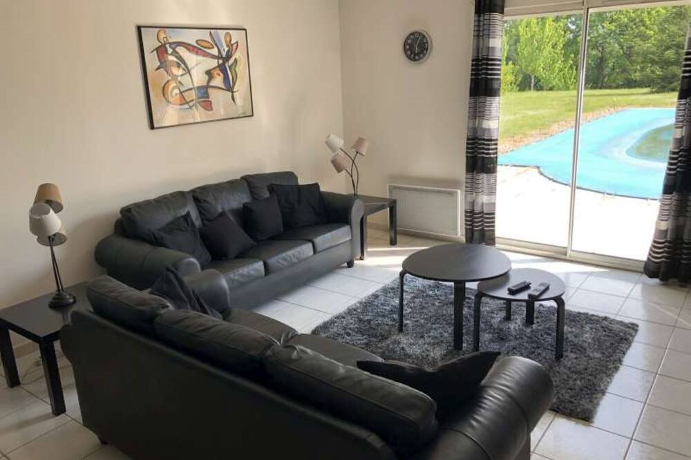 Photo of Livingroom in La Croix-Blanche