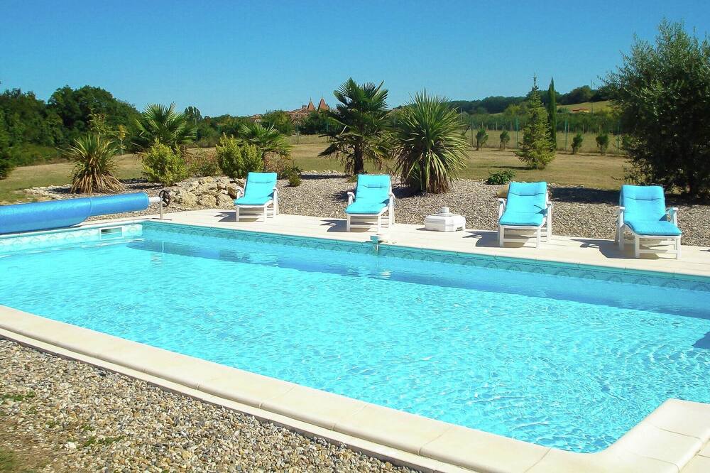 Photo of Outdoor in La Croix-Blanche