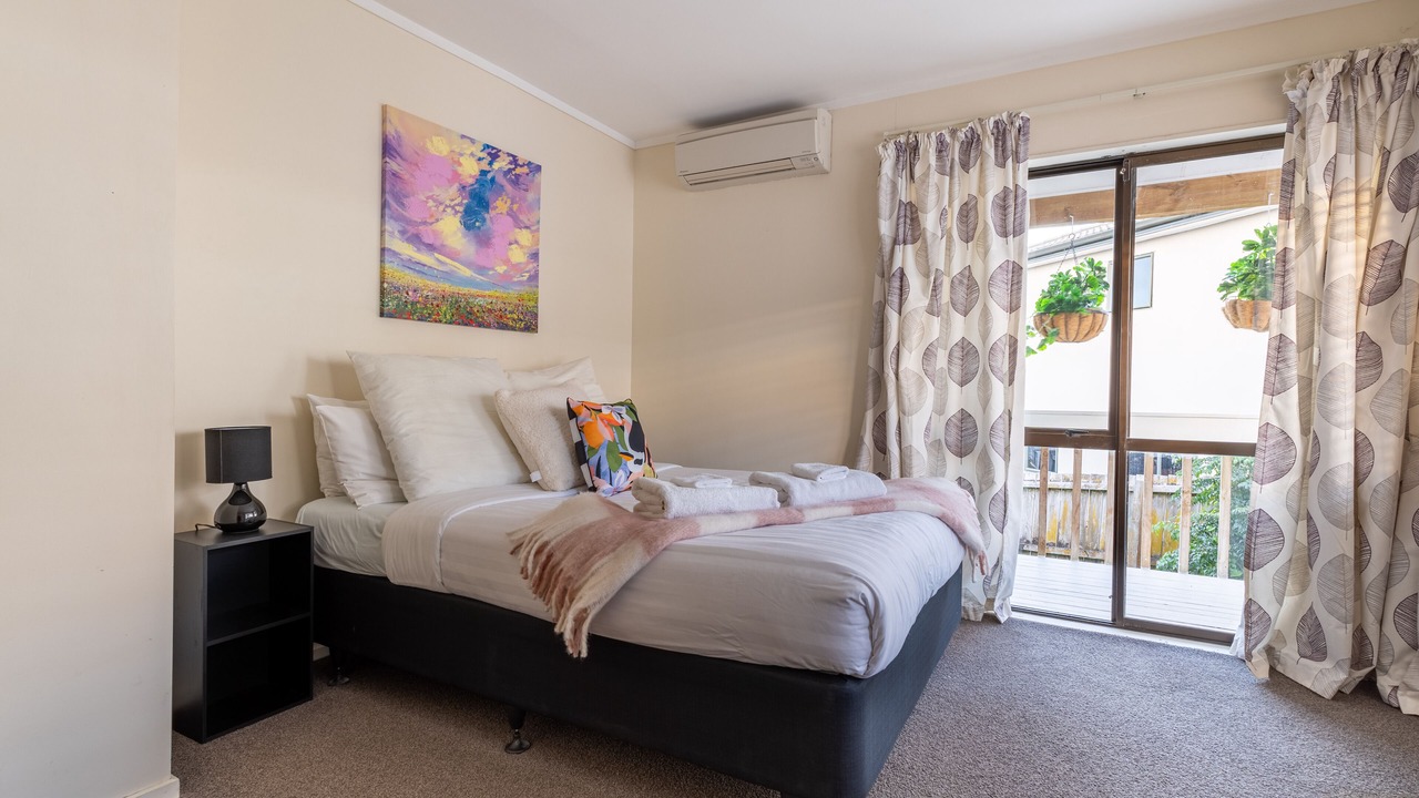 Photo of Bedroom in West Harbour