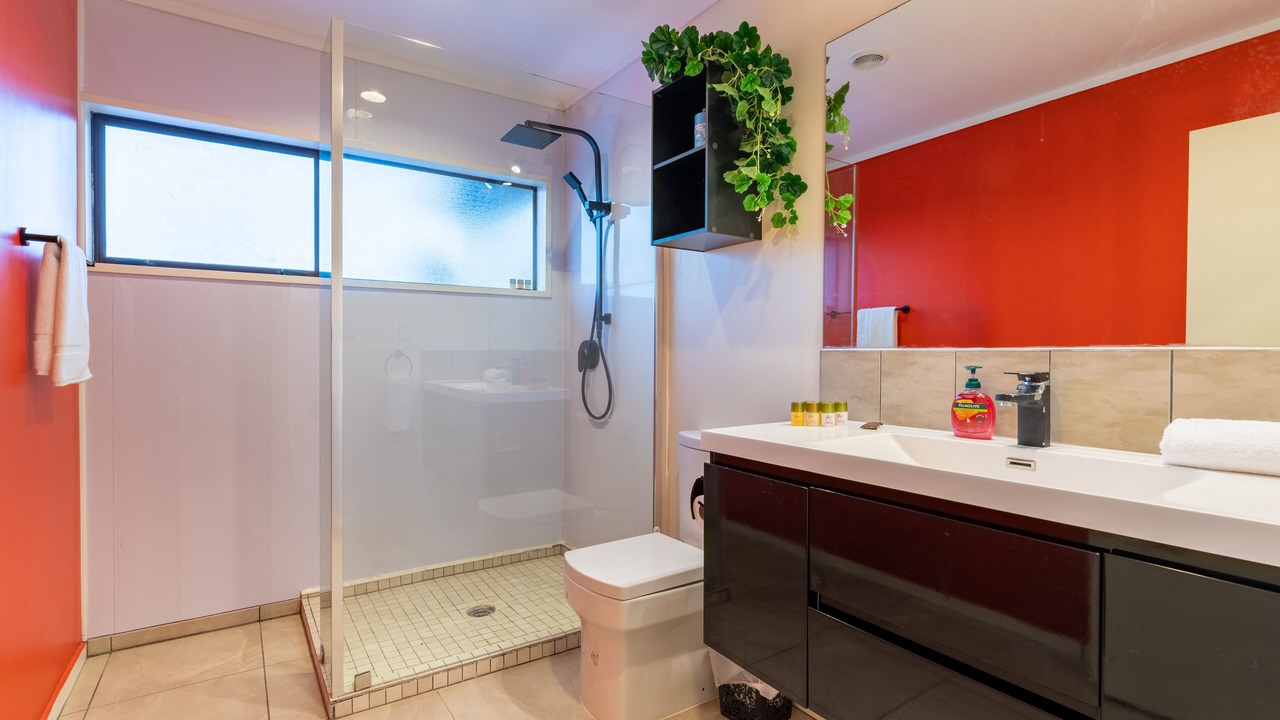 Photo of Bathroom in West Harbour