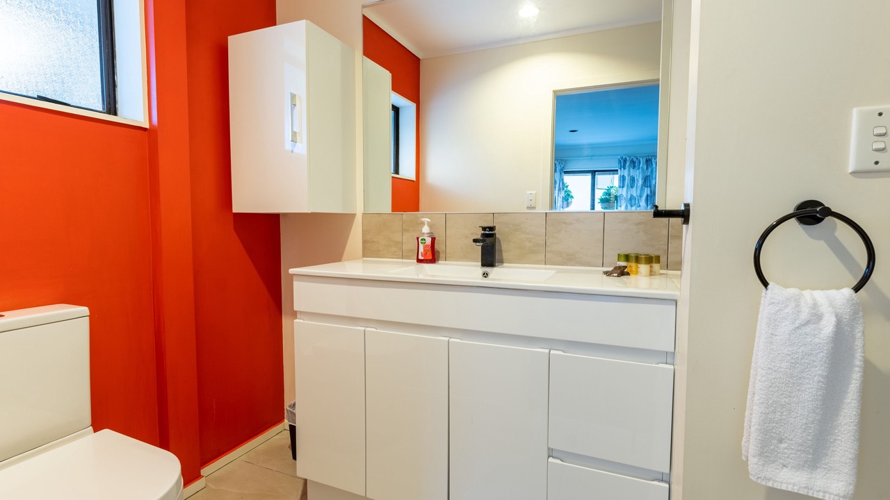 Photo of Bathroom in West Harbour