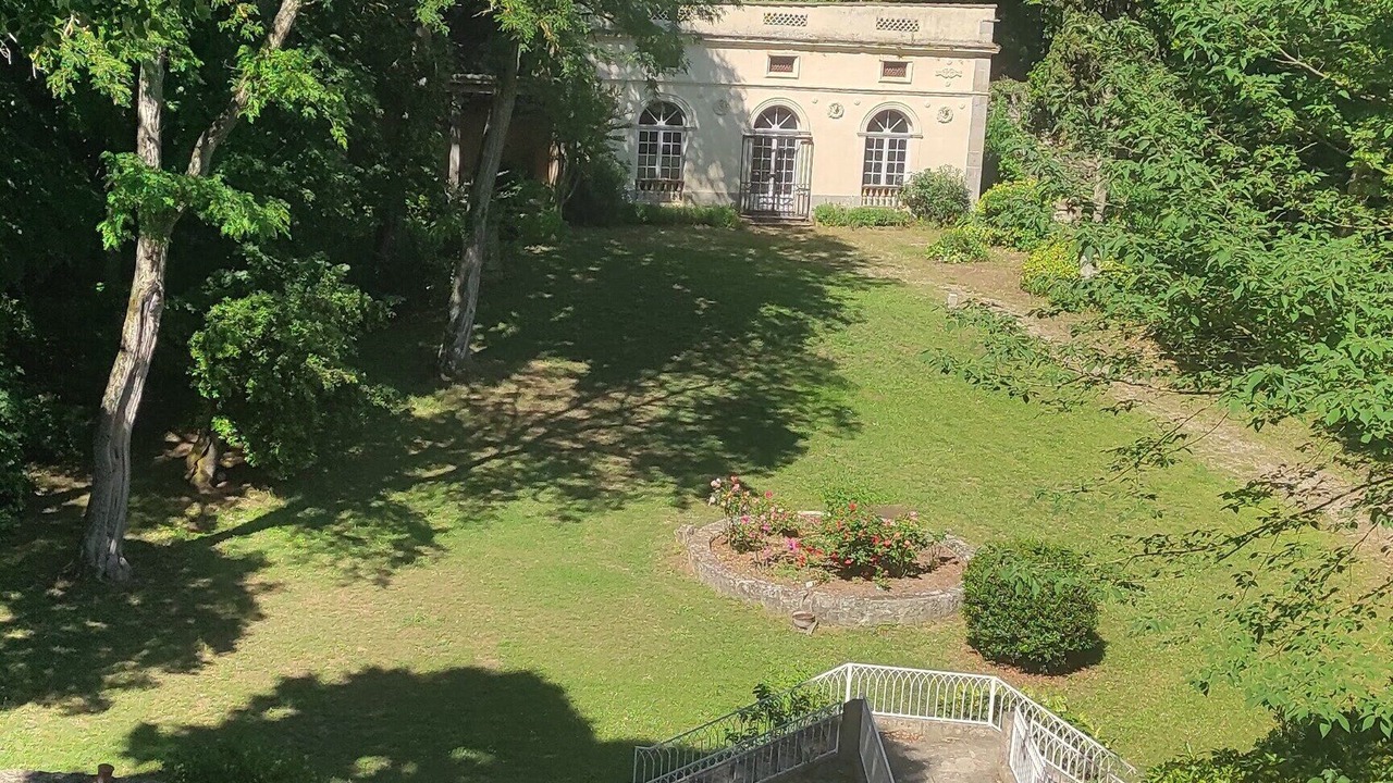 Photo of Outdoor in Villespy
