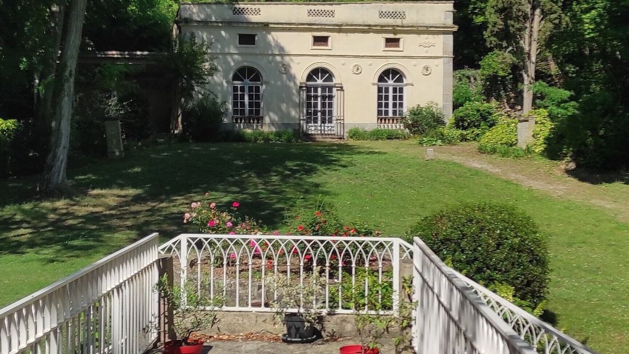 Photo of Outdoor in Villespy