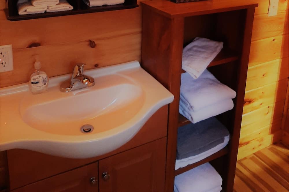 Photo of Bathroom in Roxbury