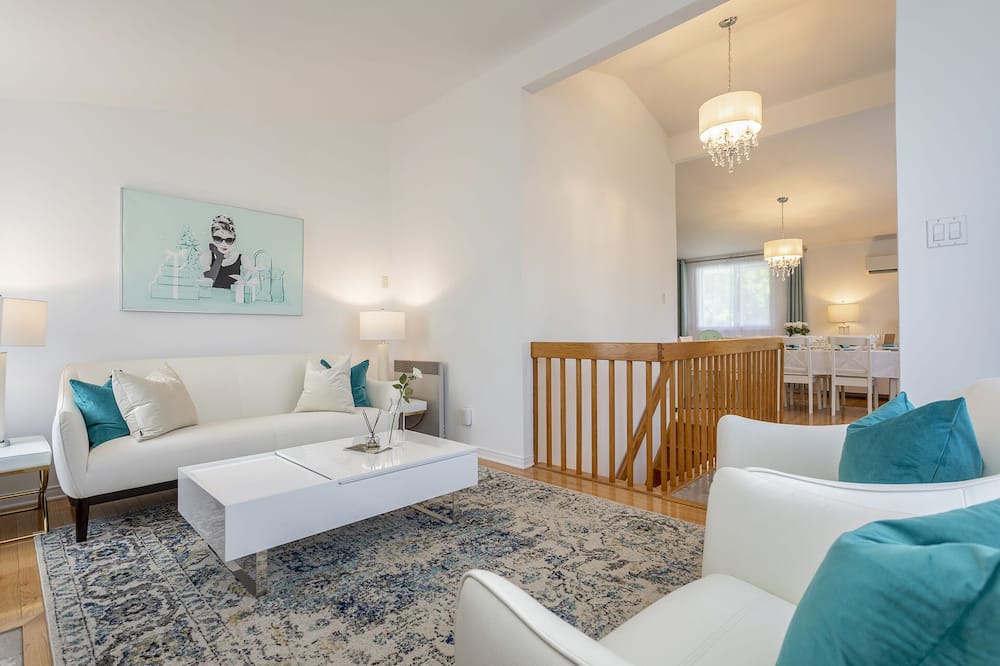 Photo of Livingroom in Chateauguay