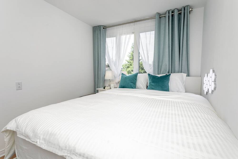 Photo of Bedroom in Chateauguay