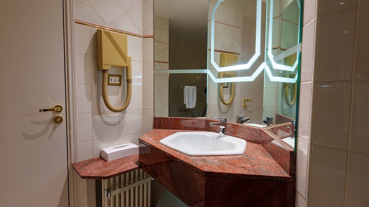 Photo of Bathroom in Saint-Quentin