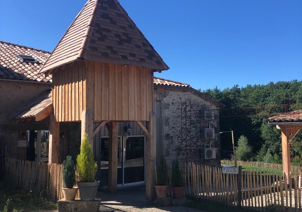 Photo of Outdoor in Saint-Sulpice-de-Pommiers