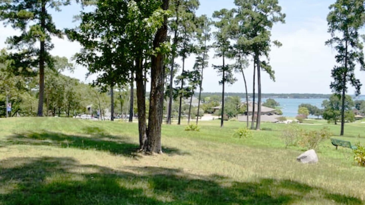Photo of Outdoor in April Sound