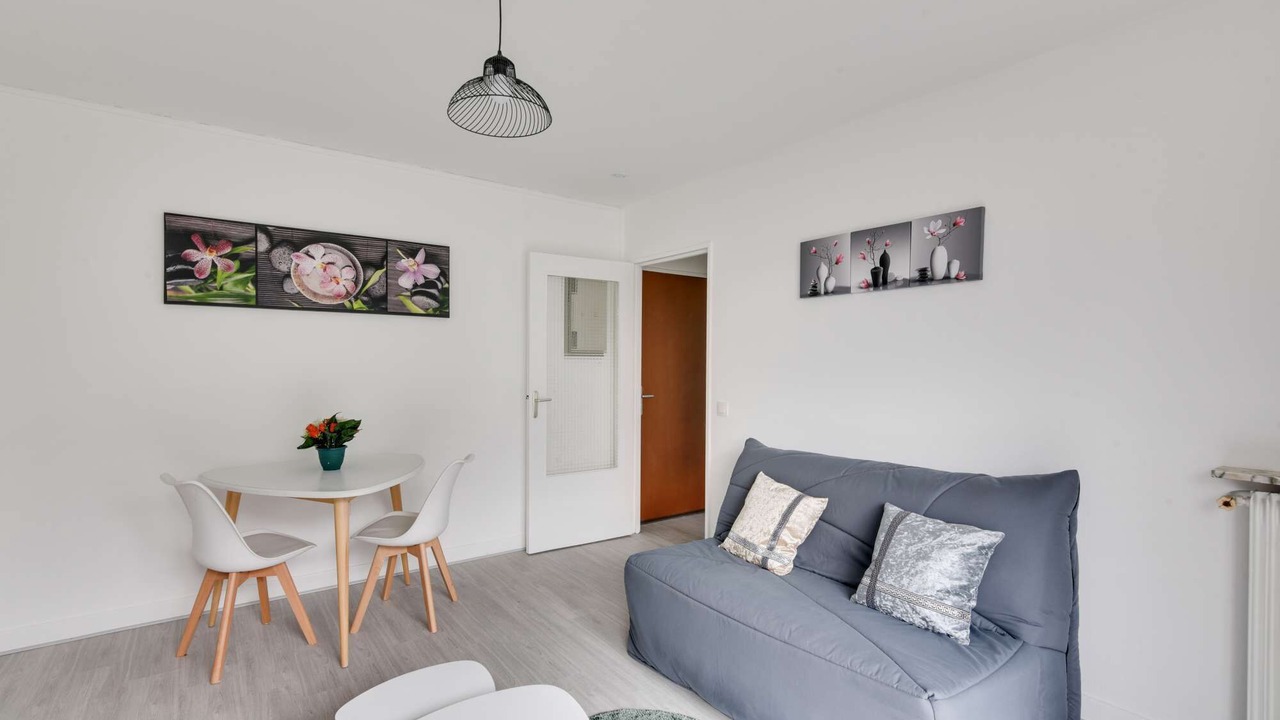 Photo of Others in Bondy