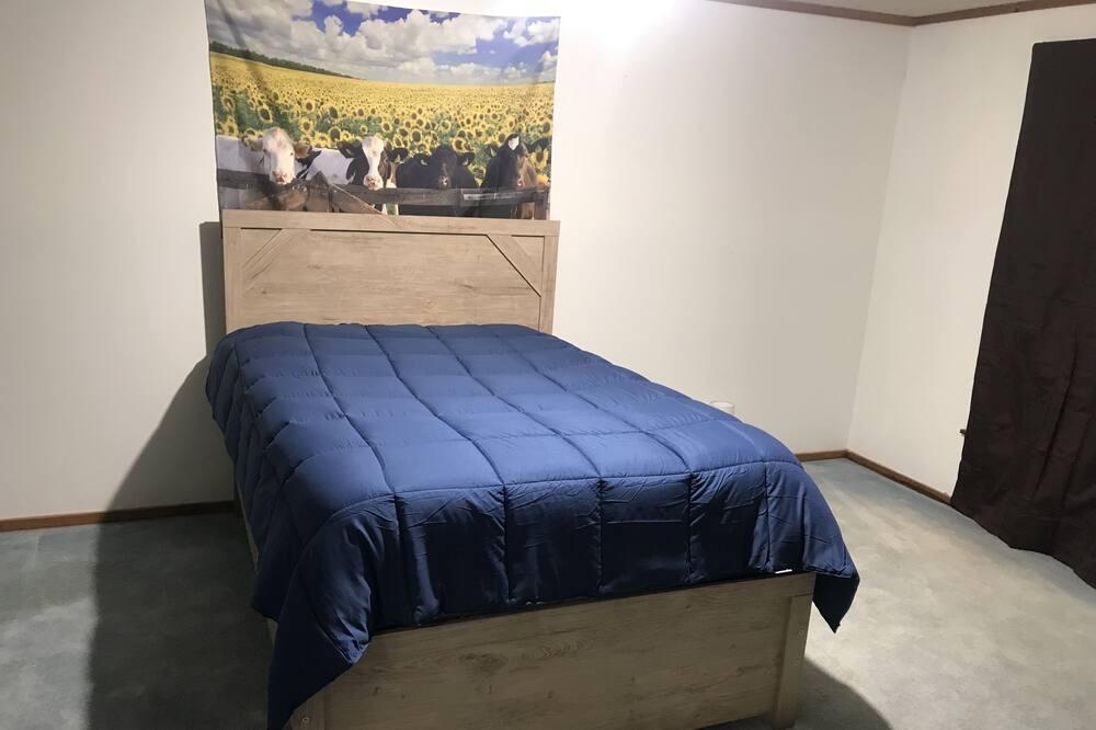 Photo of Bedroom in Waynesville