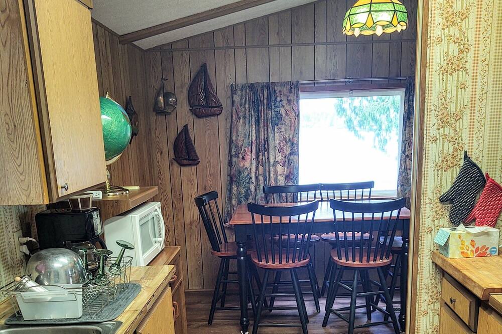 Photo of Kitchen in Grapeview