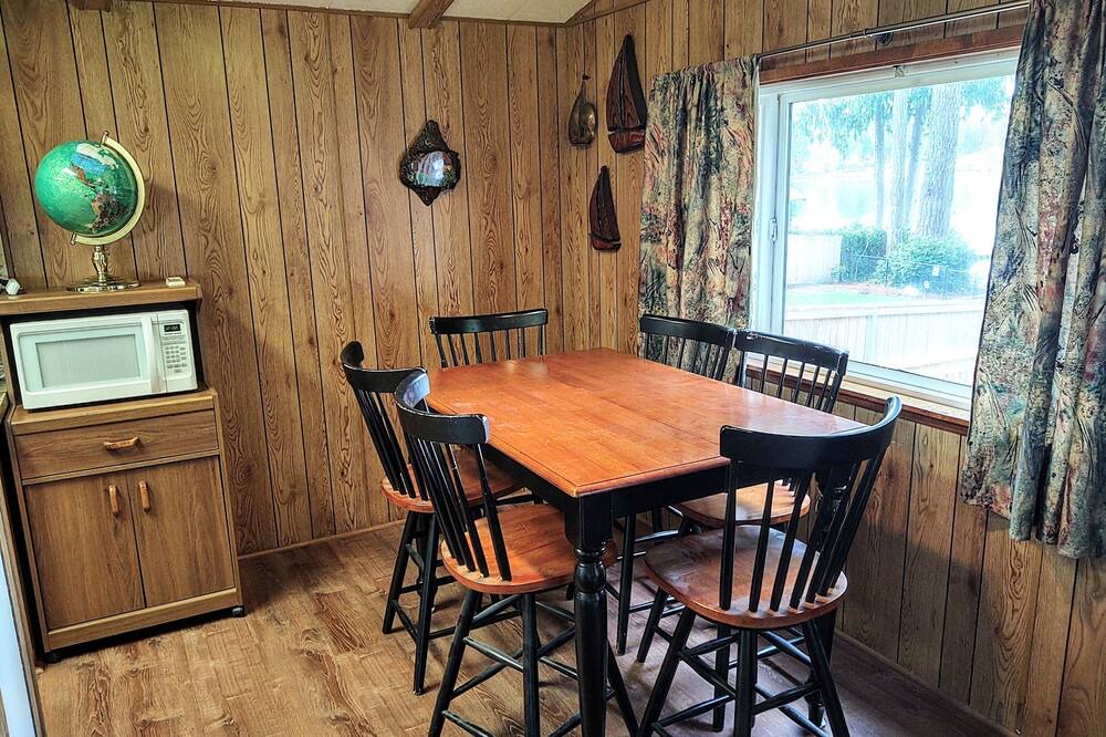 Photo of Kitchen in Grapeview